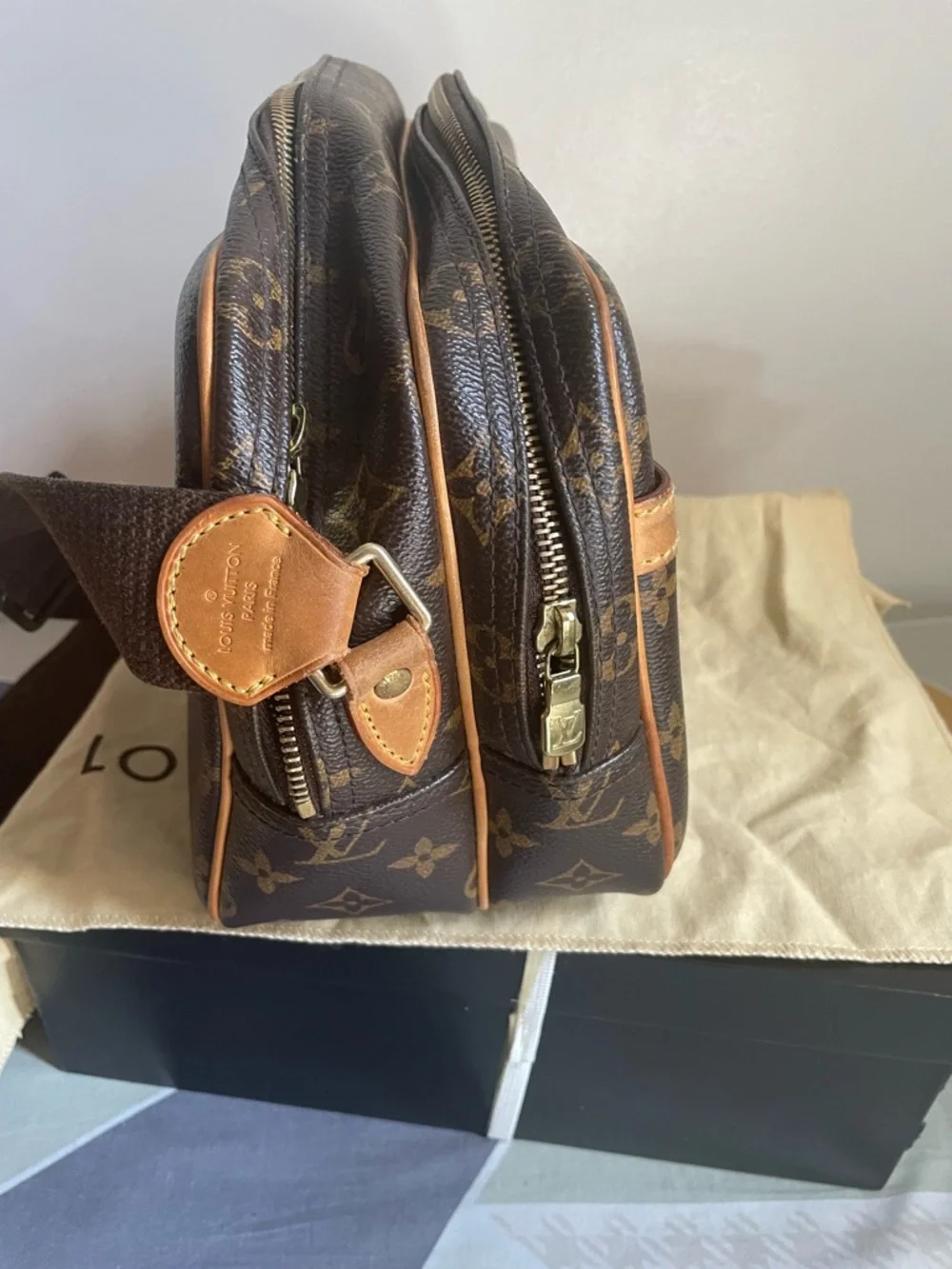 Louis Vuitton Monogram Reporter PM Crossbody Bag in Brown - Picture 4 of 7